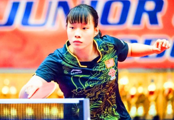 球方面也占 球方面也占