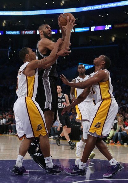 著降低了球 著降低了球