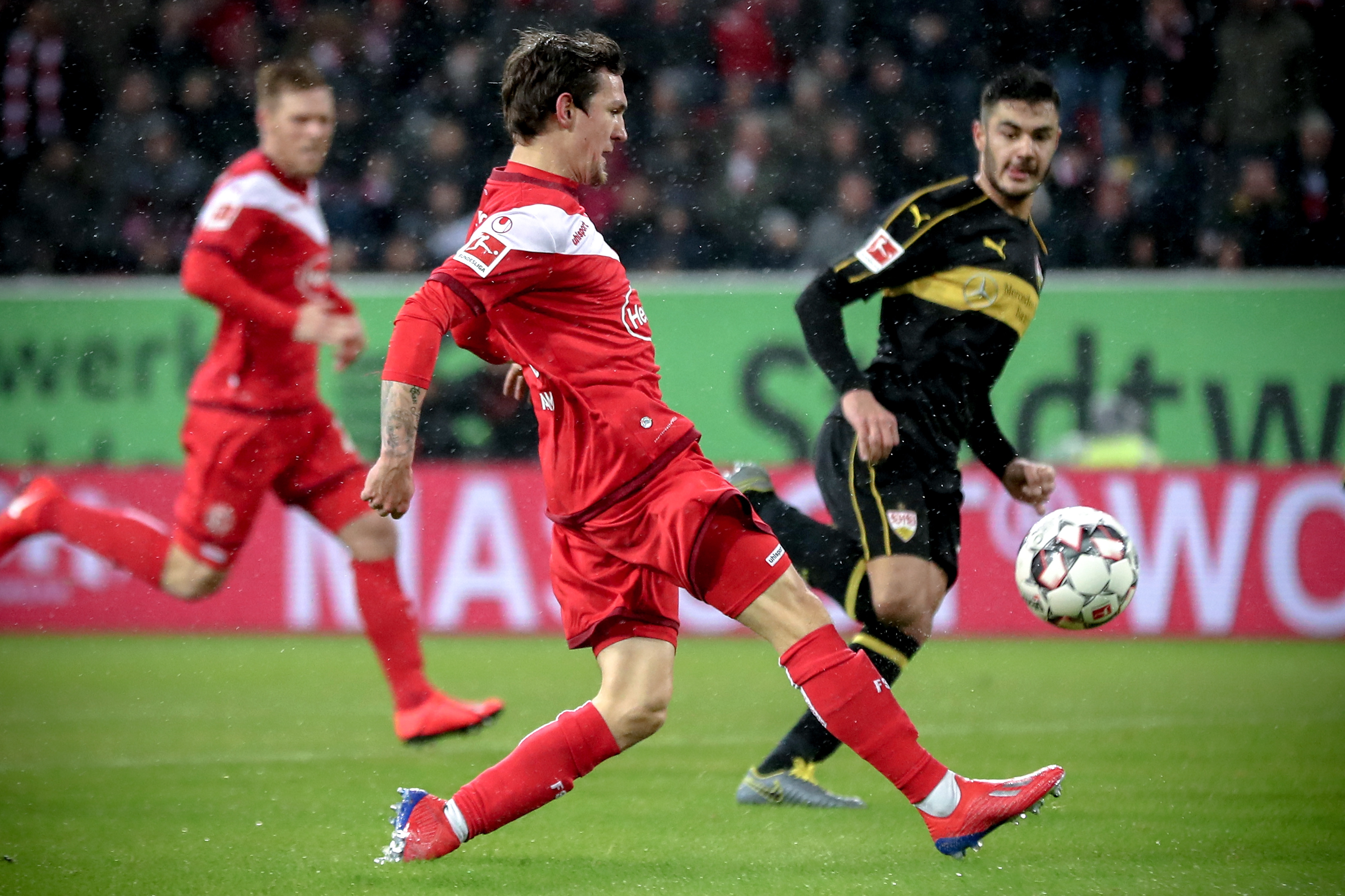 出更高的执 出更高的执